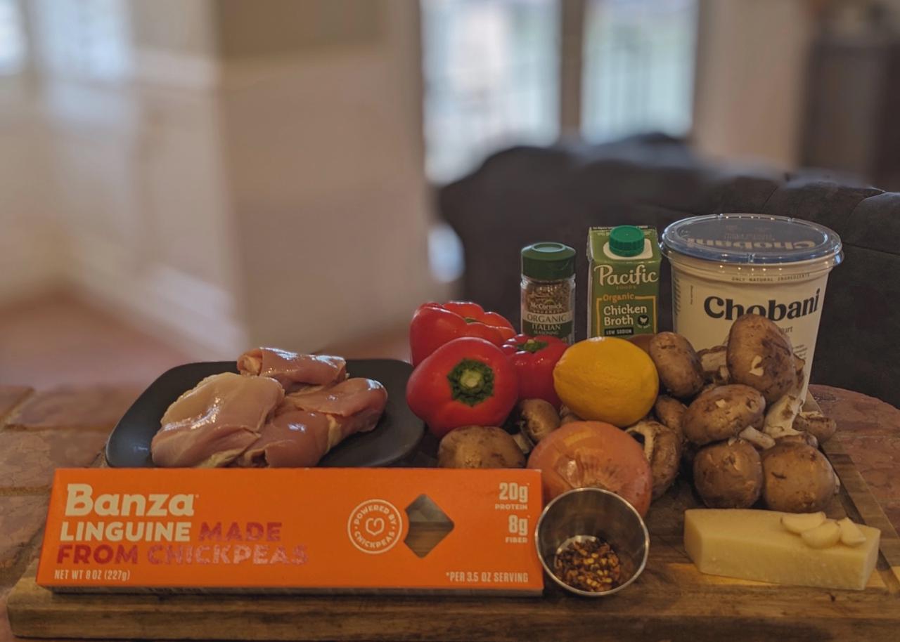 Ingredients for Chicken, Mushroom, and Bell Pepper Pasta with Greek Yogurt.